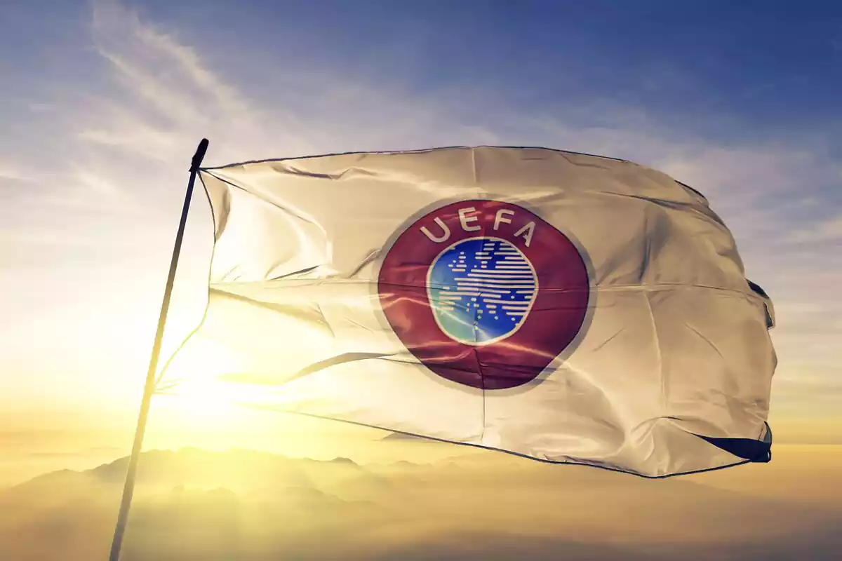 Bandera blanca de UEFA