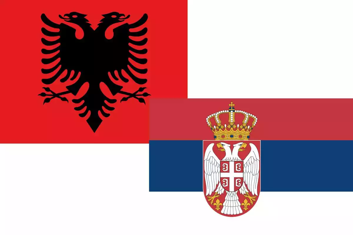Banderas de Serbia y Albania
