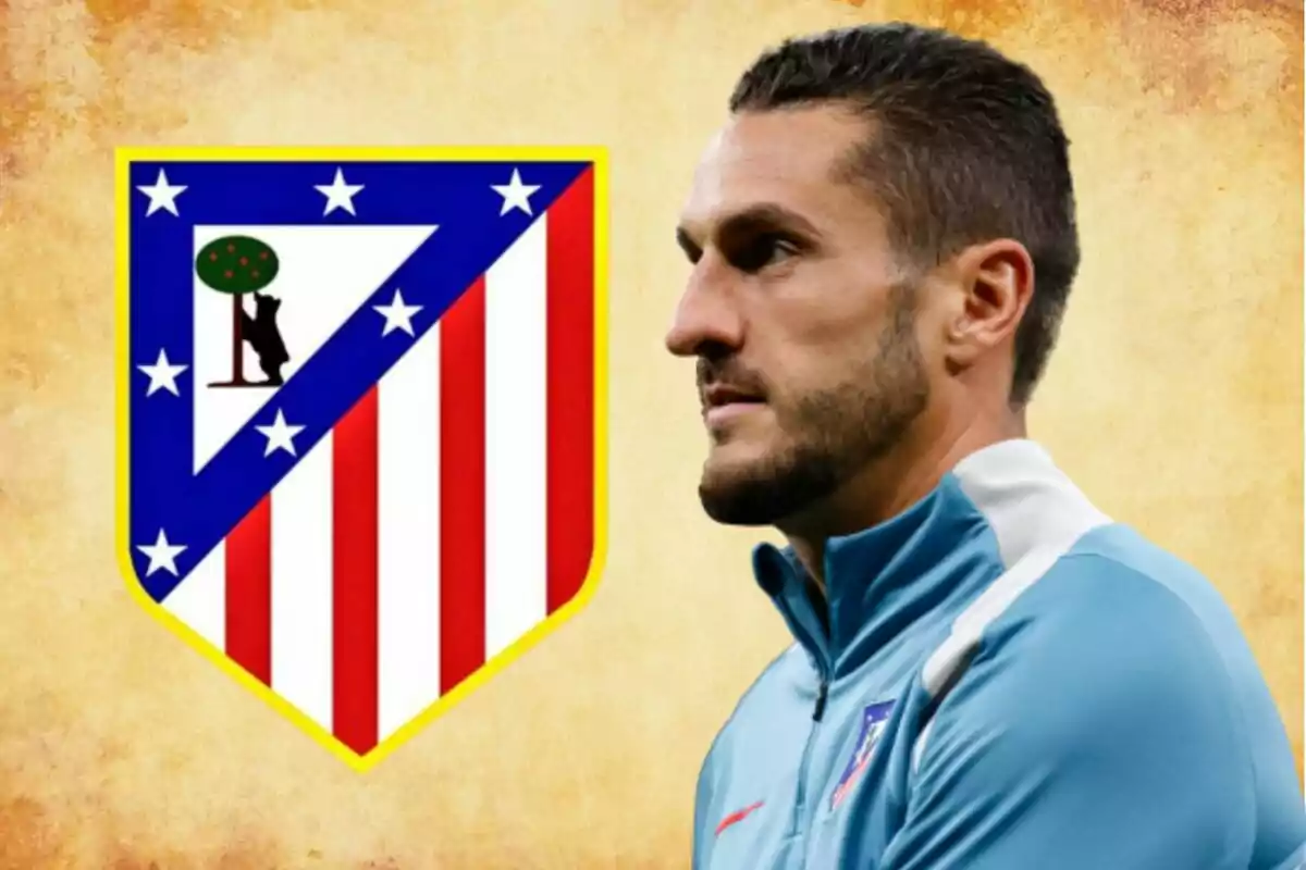 Jugador del Atlético de Madrid con el escudo del club al fondo sobre un fondo de color beige