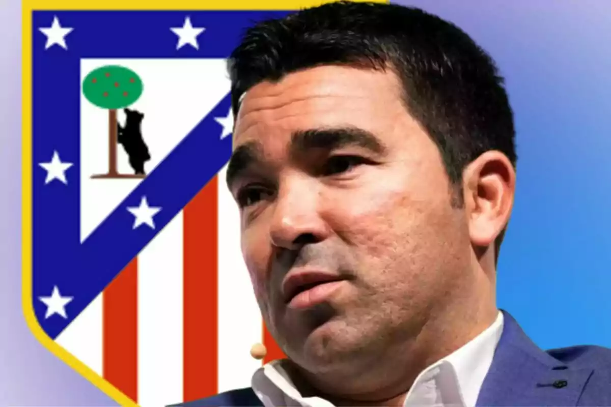 Hombre de cabello oscuro con expresión seria frente al escudo del Atlético de Madrid
