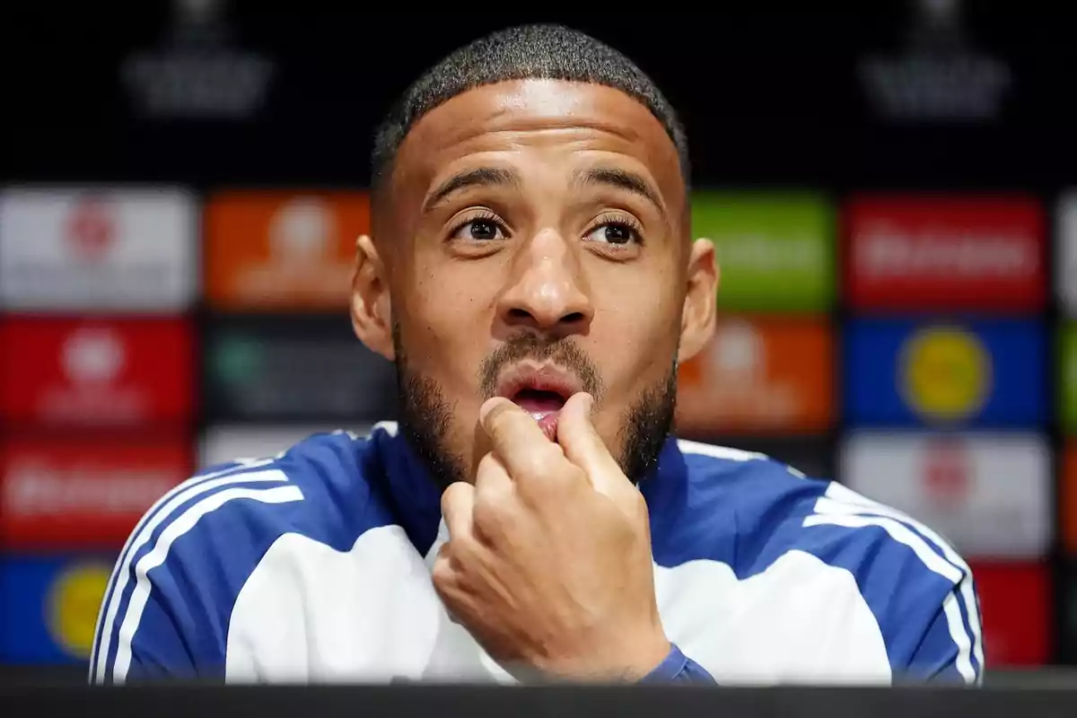 Corentin Tolisso en rueda de prensa Corentin Tolisso en rueda de prensa