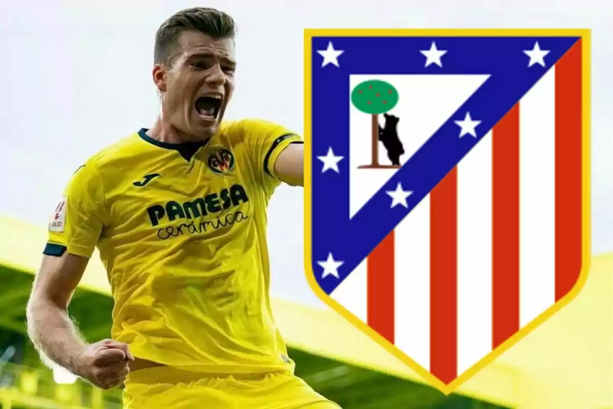 Jugador del Villarreal celebrando con el escudo del Atlético de Madrid al lado.