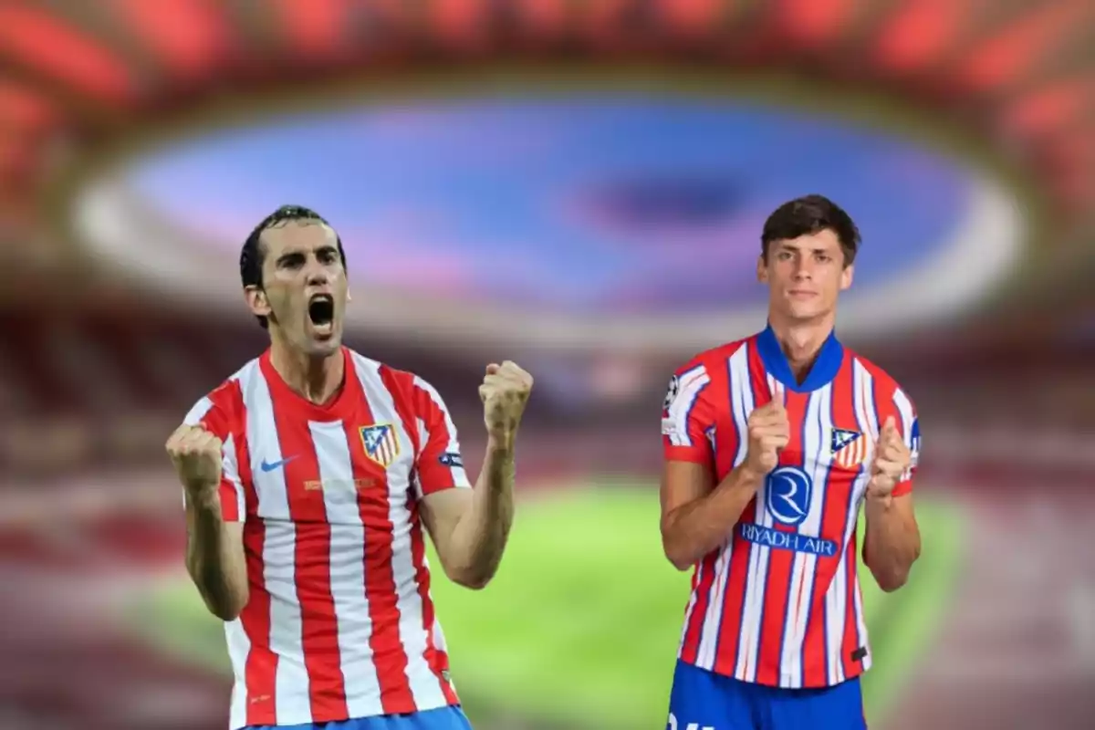 Dos jugadores de fútbol con la camiseta del Atlético de Madrid celebrando en un estadio.