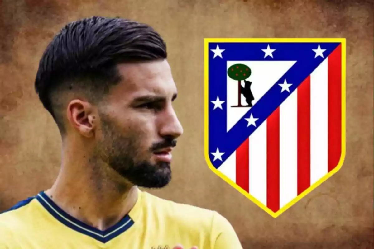 A man in a yellow jersey looks to the right, next to the Atlético de Madrid crest on a brown background.