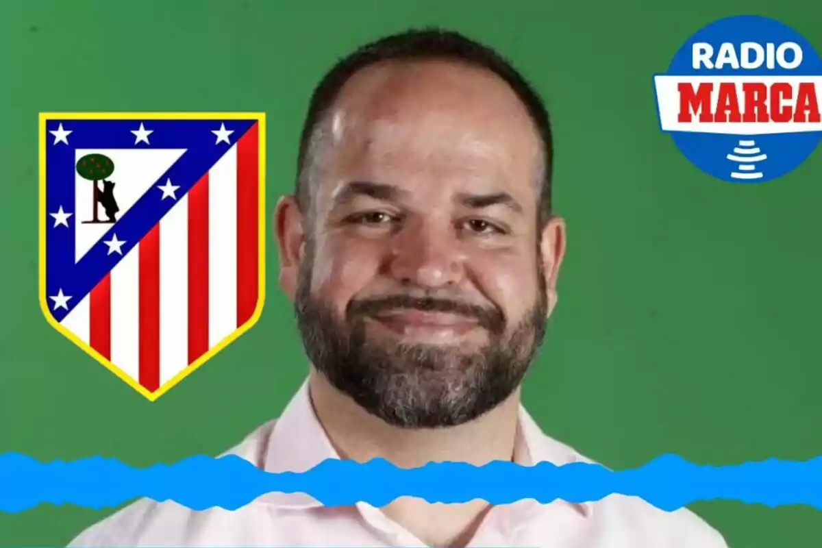 Hombre sonriente con barba frente a un fondo verde, junto al escudo del Atlético de Madrid y el logo de Radio Marca.