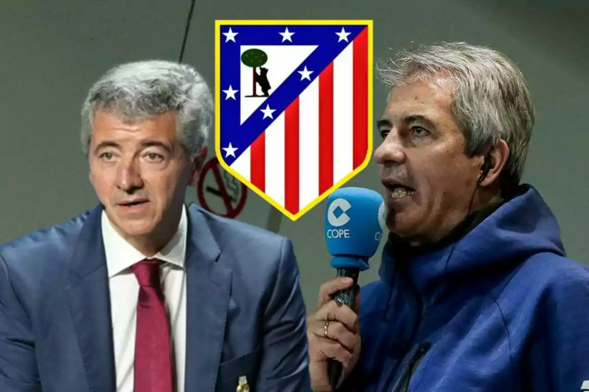 Dos hombres en primer plano con el escudo del Atlético de Madrid en el fondo.