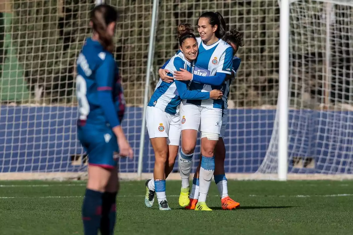 Débora García, la llegada de Villacampa y su salida del Atlético