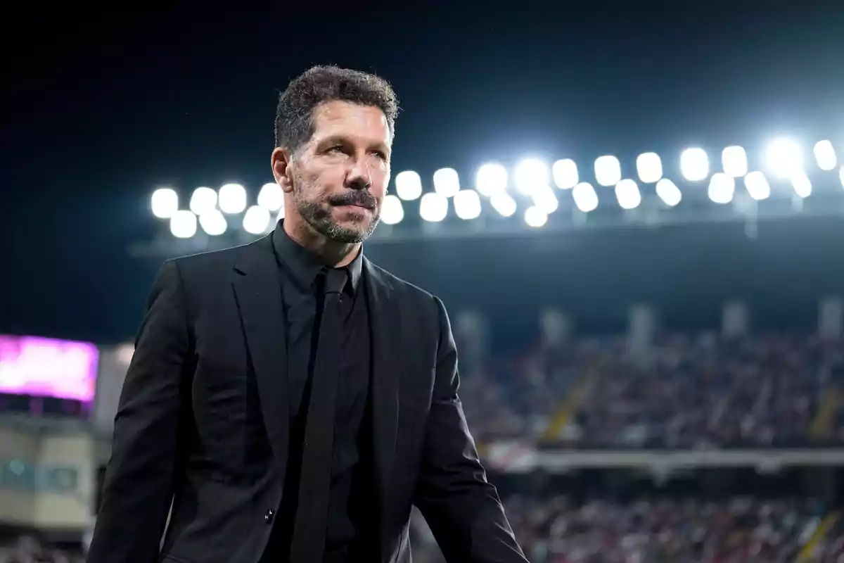 Simeone traje