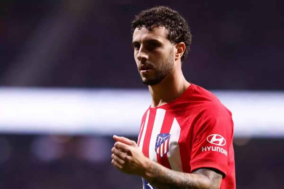 Mario Hermoso en un partido con el Atlético