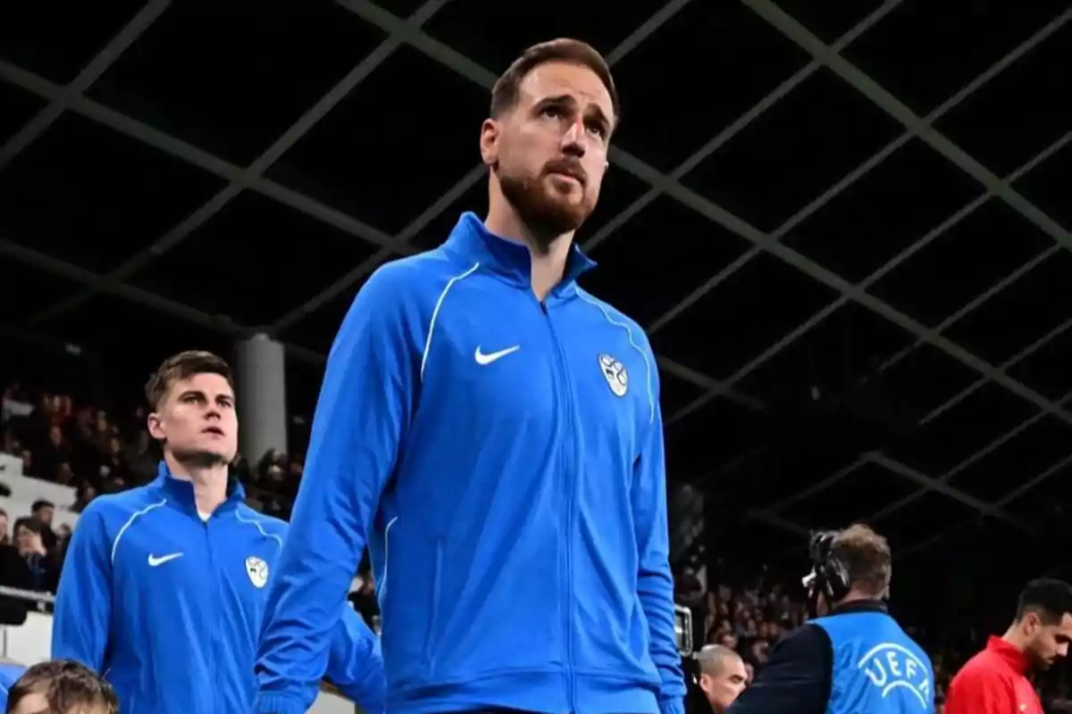 Oblak en un partido con Eslovenia