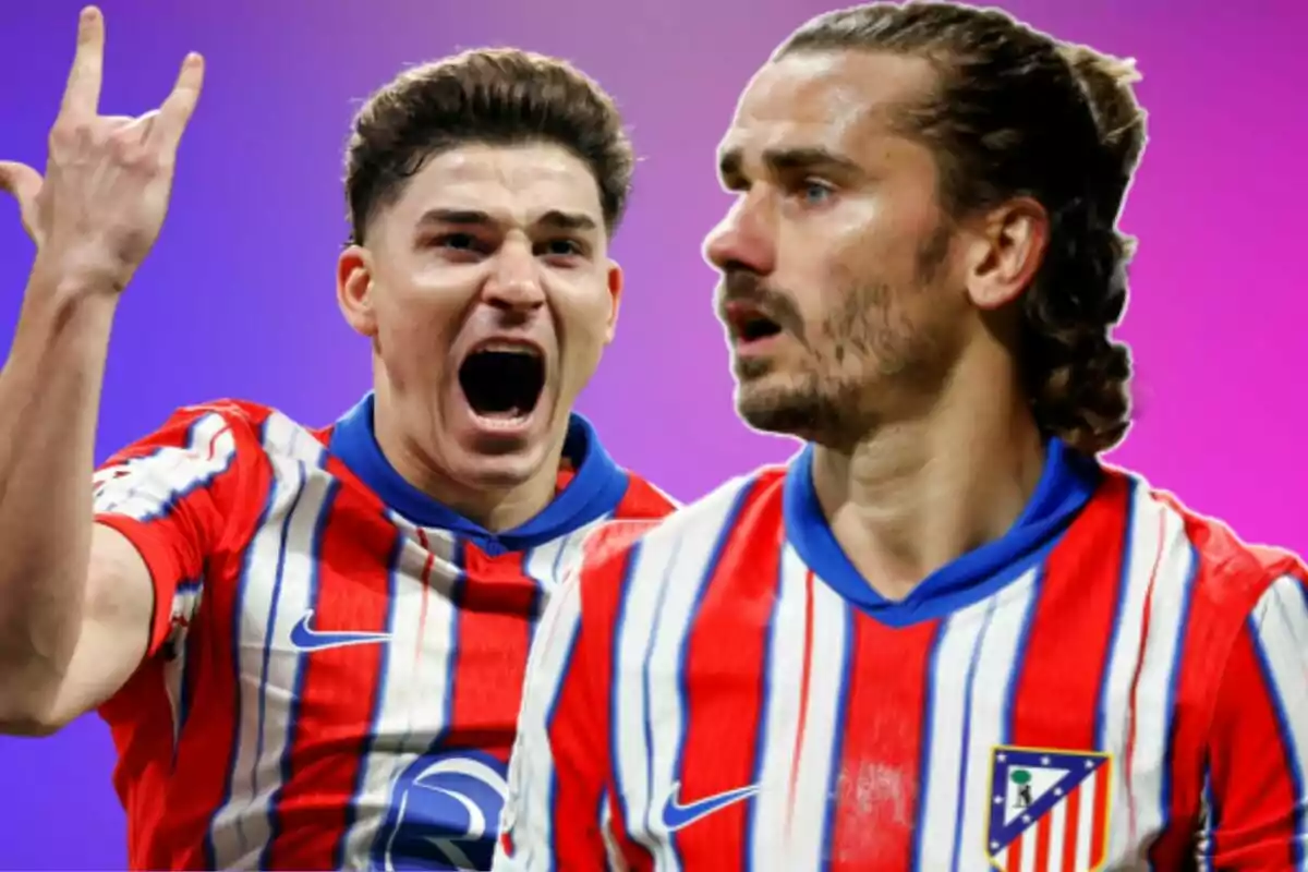 Dos jugadores de fútbol con camisetas a rayas rojas, blancas y azules sobre un fondo degradado púrpura.