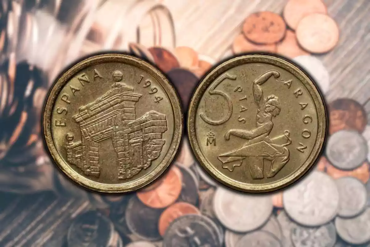 Moneda de 5 pesetas de 1994 por delante y por detrás Moneda de 5 pesetas de 1994 por delante y por detrás