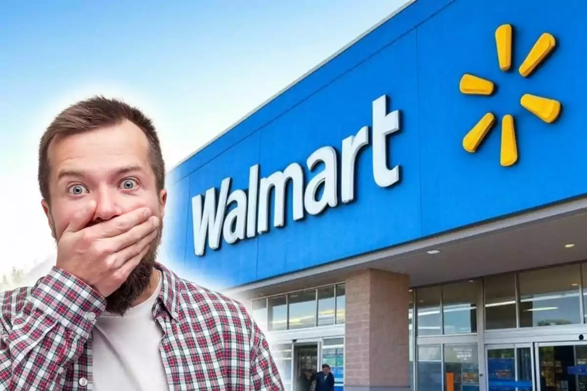 Un hombre sorprendido con la mano en la boca frente a una tienda de Walmart. Un hombre sorprendido con la mano en la boca frente a una tienda de Walmart.