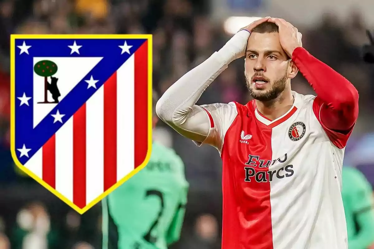 Futbolista con uniforme de Feyenoord llevándose las manos a la cabeza junto al escudo del Atlético de Madrid