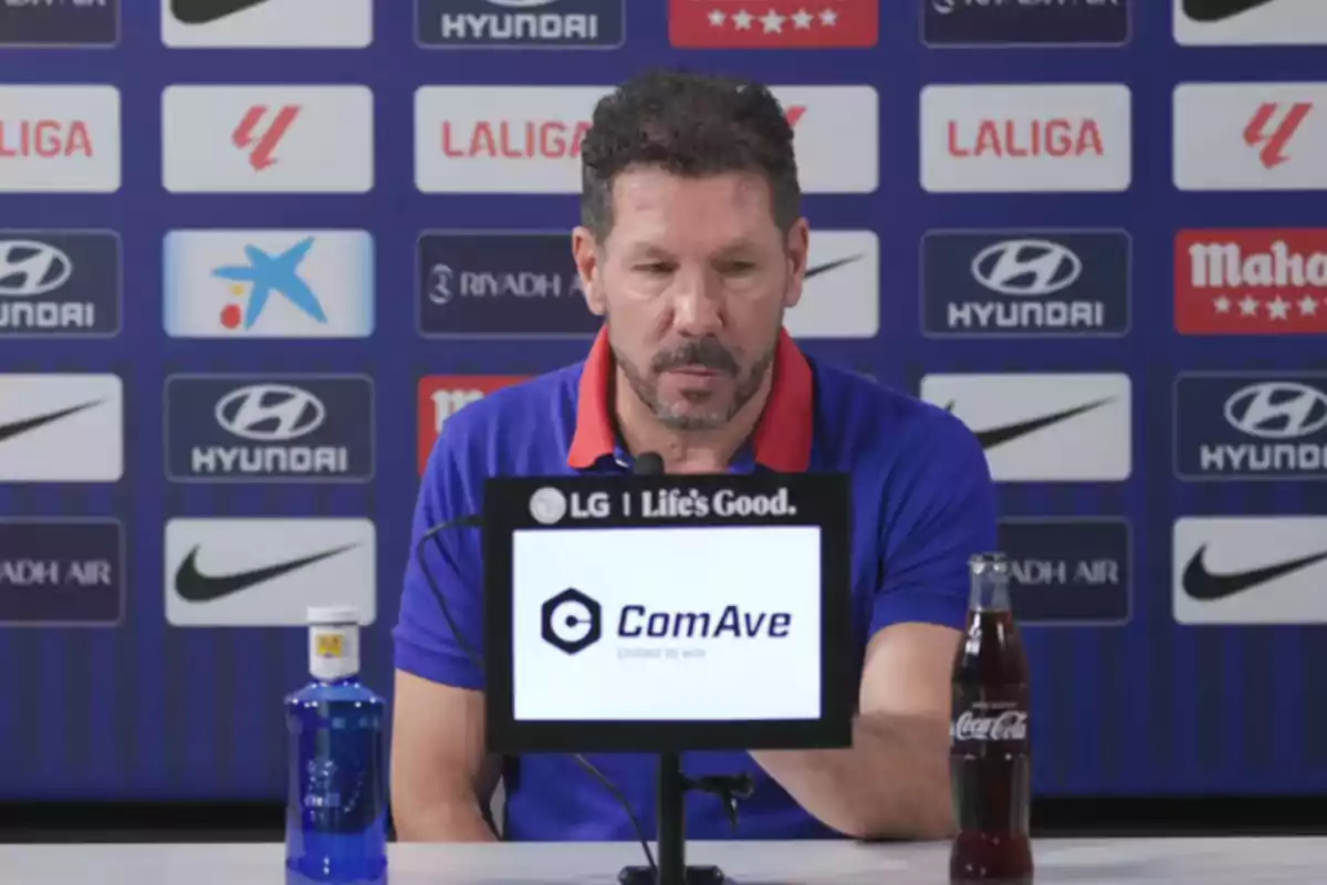 Simeone en la rueda de prensa