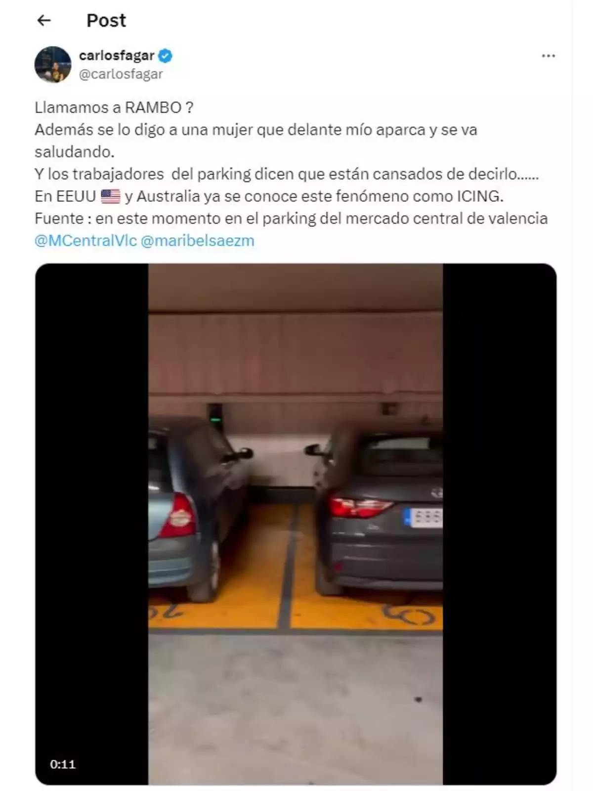 Imagen de un mensaje en X del usuario carlosfagar donde se ve un texto y además un vídeo de unos coches en un aparcamiento