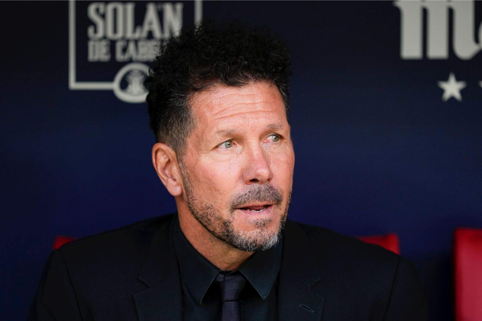 Simeone piensa en fichajes para verano
