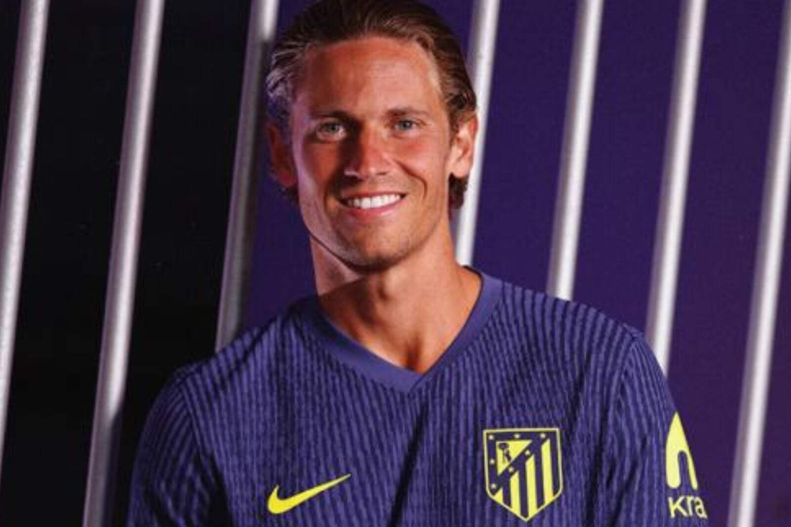 Marcos Llorente fue el elegido para estrenar la nueva camiseta